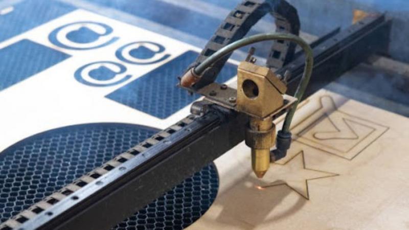 Máquina a Laser para Madeira: 5 Vantagens Imperdíveis