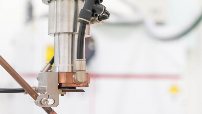 Máquina de Corte a Laser Industrial: 7 Vantagens Incríveis