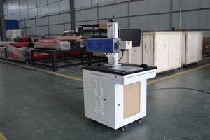 máquina de corte a laser CO2